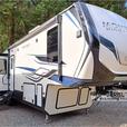 Used 2022 Keystone RV Montana High Country 331RL thumbnail image 1