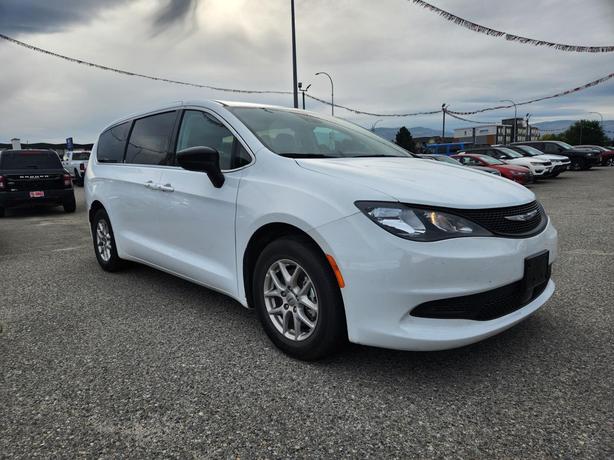 2024 Chrysler Grand Caravan SXT | Remote Start | Bluetooth | Stow 'n Go | Apple  image 2