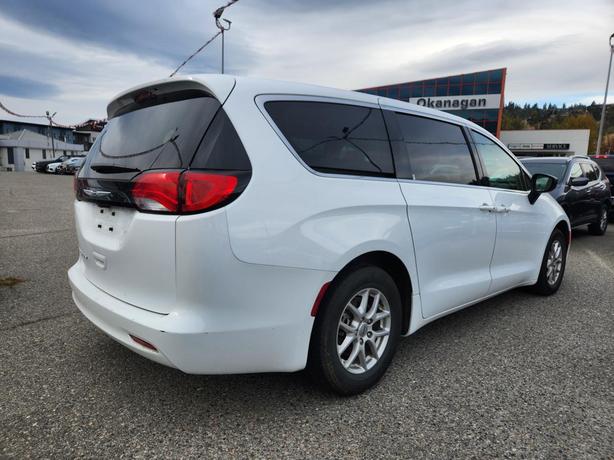 2024 Chrysler Grand Caravan SXT | Remote Start | Bluetooth | Stow 'n Go | Apple  image 3