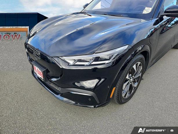 2022 Ford Mustang Mach-E Premium AWD | No Reported Accidents! image 8