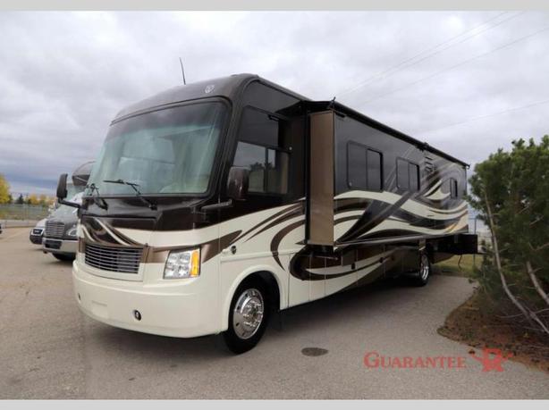 Used 2012 Thor Motor Coach Challenger 36FD image 3