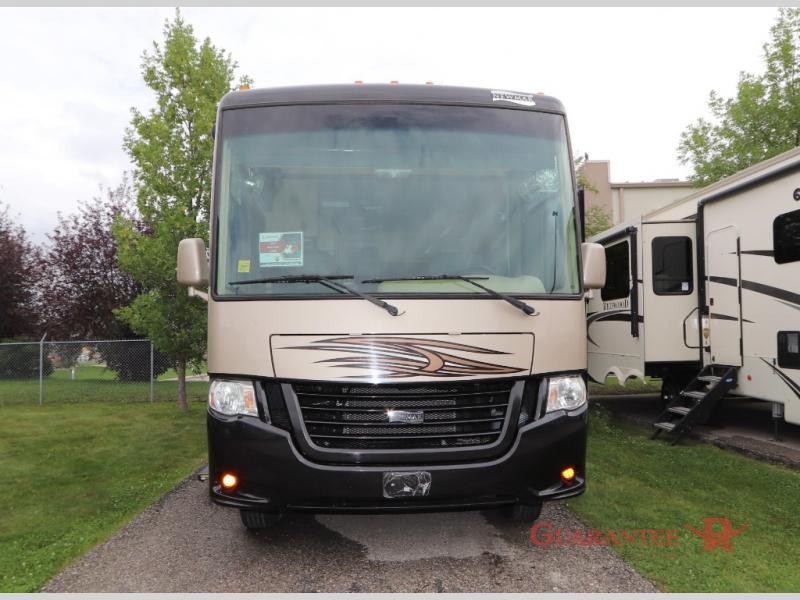 Used 2017 Newmar Bay Star Sport 3208 display photo