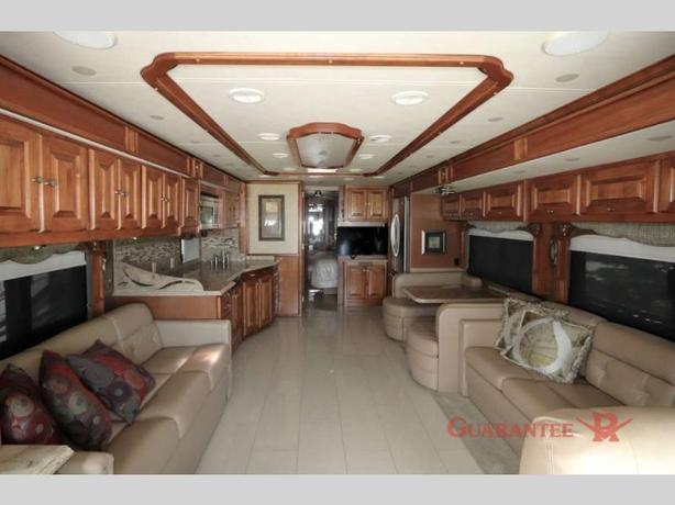 Used 2014 Tiffin Motorhomes Phaeton 40QBH image 7