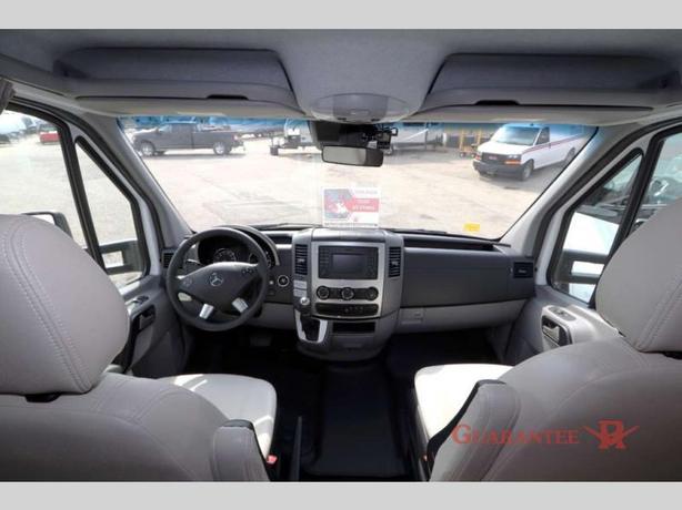 Used 2017 Triple E Unity 24FX image 3