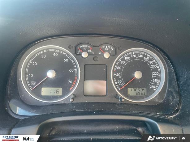 2009 Volkswagen Jetta City Base AUTO, GREY FABRIC INTERIOR, AUTO LOCKS AND WINDO image 7