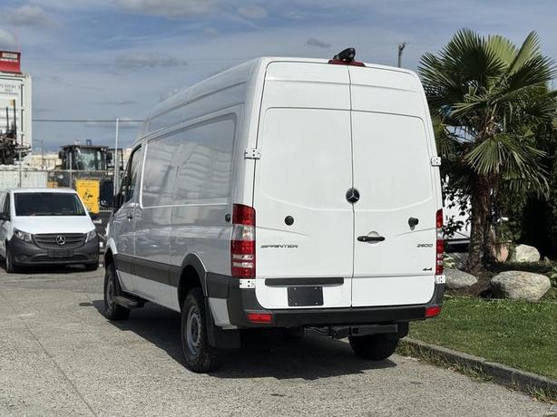 2017 Mercedes-Benz Sprinter 2500 4x4 Cargo Van with Rear Shelving image 8