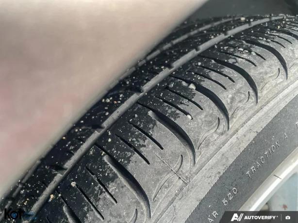 2012 HYUNDAI ELANTRA image 7