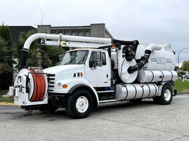 2006 Sterling L7500 Vactor 2100-Series Diesel Vacuum Truck image 5