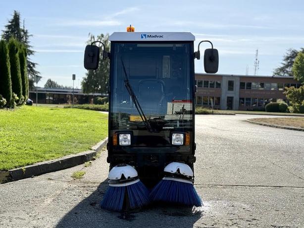 2017 Madvac LS100 Compact Sweeper image 3