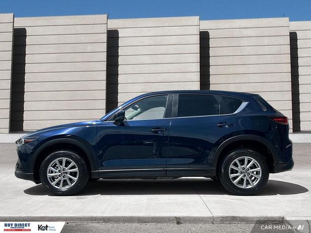 2025 Mazda CX-5 GS  AUTO, KEYLESS ENTRY, LEATHER HEATED SEATS, HEATED WHEEL, BAC image 3
