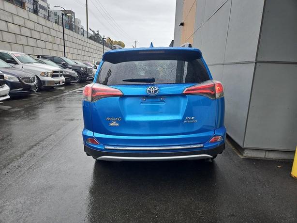 2018 Toyota RAV4 Hybrid LE+ image 5