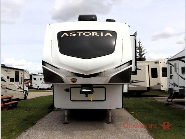 Used 2022 Dutchmen RV Astoria 2943BHF image 2