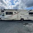 Used 2014 Coachmen RV Freelander 32BH Ford 450 thumbnail image 4