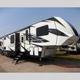 Used 2020 Dutchmen RV Voltage 4185TH thumbnail image