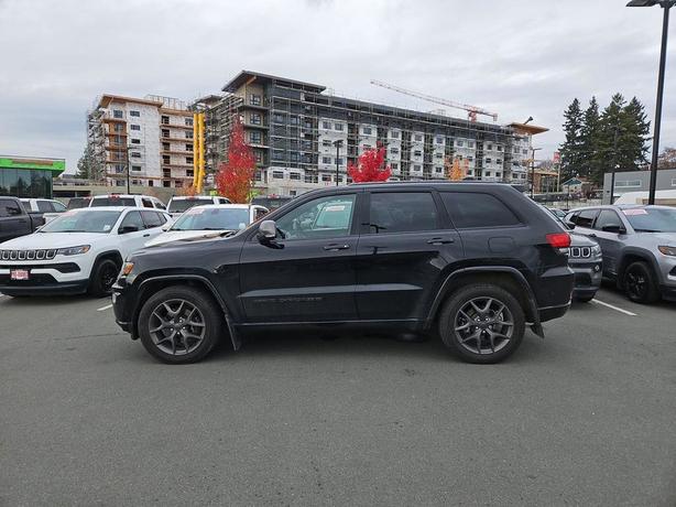 2021 Jeep Grand Cherokee 80th Anniversary Edition 4x4 | No Reported Accidents |  image 3