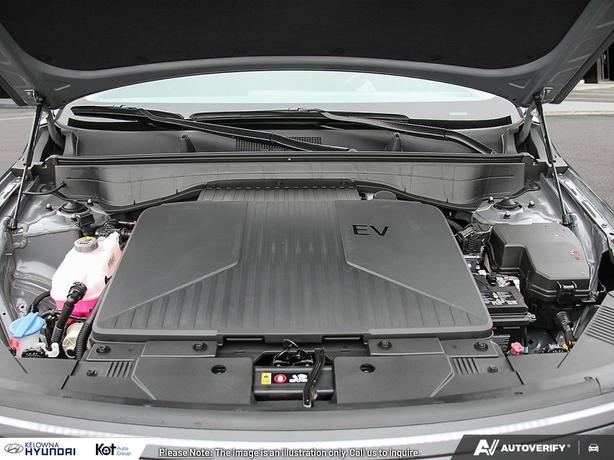 2025 Hyundai Kona electric Preferred demo image 6