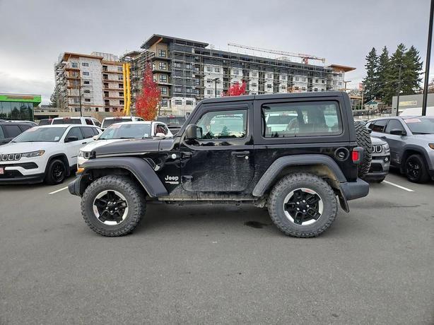 2021 Jeep Wrangler Sport 4x4 | No Reported Accidents! image 3