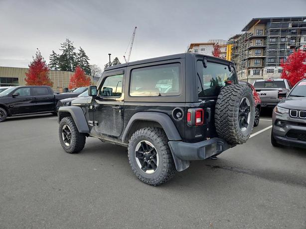 2021 Jeep Wrangler Sport 4x4 | No Reported Accidents! image 4