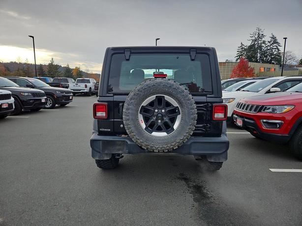 2021 Jeep Wrangler Sport 4x4 | No Reported Accidents! image 5