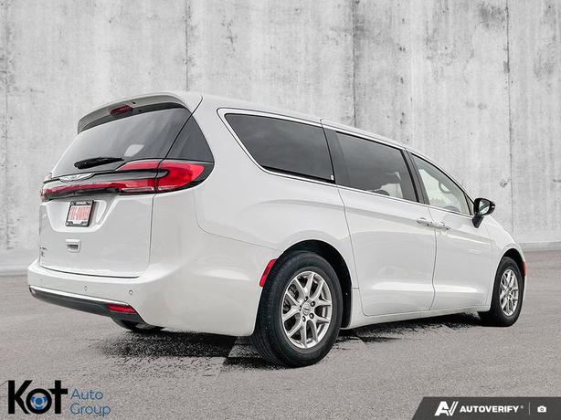 2024 Chrysler Pacifica Touring-L | Power Liftgate | Power Sliding Doors | Remote image 5