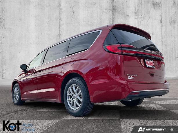 2024 Chrysler Pacifica Touring-L | Power Liftgate | Power Sliding Doors | Remote image 7