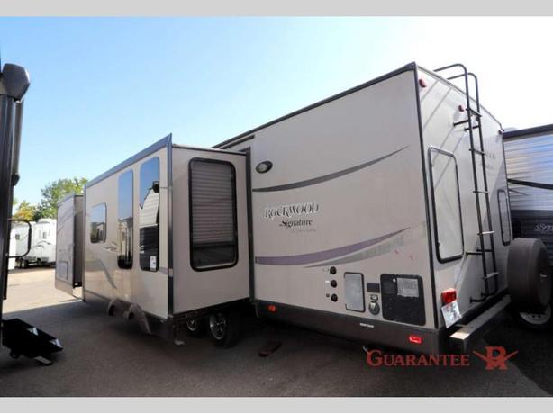 Used 2014 Forest River RV Rockwood Signature Ultra Lite 8293 image 4