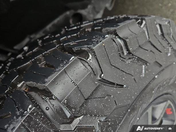 2021 Jeep Wrangler Unlimited Sahara 4x4 | Low KM! image 7