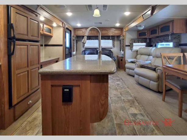 Used 2016 Forest River RV Rockwood Wind Jammer 3025W image 7