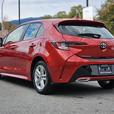 2021 Toyota Corolla Hatchback SE - One Owner, Forward Collision Mitigation thumbnail image 7