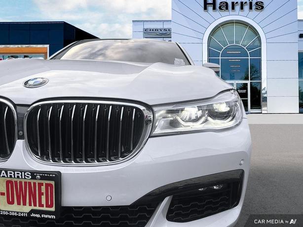 2019 BMW 7 Series 750li Xdrive | Massage Seats | Panoramic Sunroof! image 8