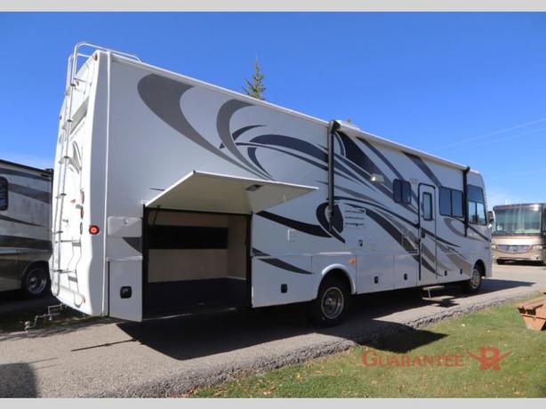 Used 2012 Thor Motor Coach Daybreak 34SS image 6