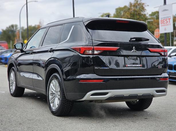 2022 Mitsubishi Outlander SE - Heated Steering Wheel, Power Liftgate image 7
