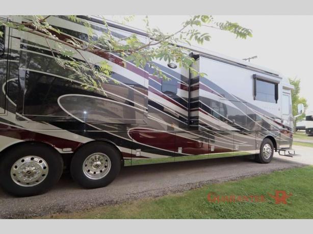 Used 2019 Newmar Dutch Star 4018 image 5