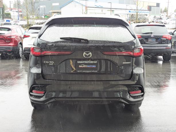 2025 Mazda CX-70 GS-L - No Accidents, Leather, Heated Seats image 7