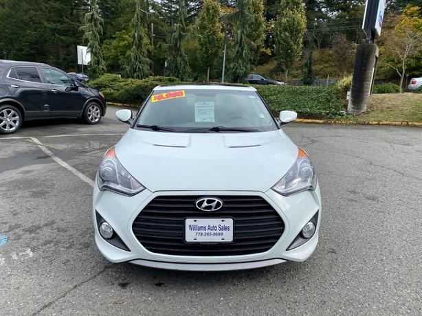 2013 Hyundai  Veloster Turbo w/Black Int image 2