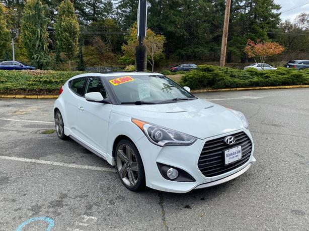 2013 Hyundai  Veloster Turbo w/Black Int image 3
