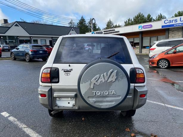 2000 Toyota  RAV4 image 6