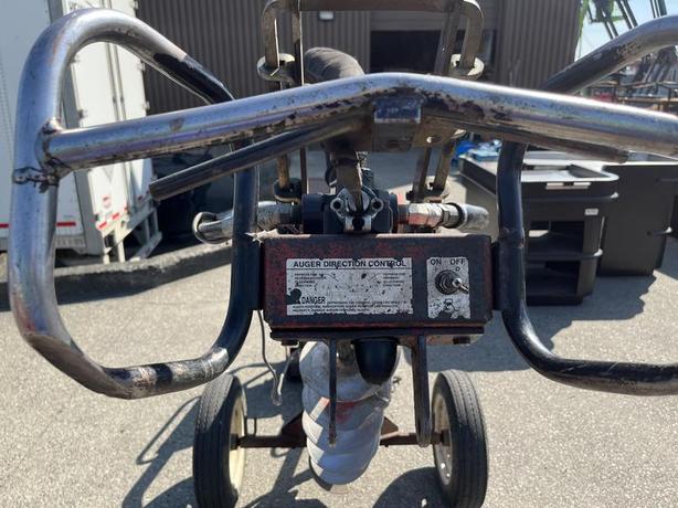 General 660H Dig-R-Mobile Auger image 8