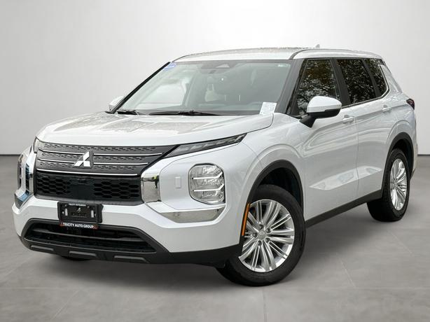 2024 Mitsubishi Outlander ES S-AWC image 1
