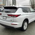 2024 Mitsubishi Outlander ES S-AWC thumbnail image 6