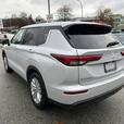 2024 Mitsubishi Outlander ES S-AWC thumbnail image 8