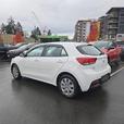 2022 Kia Rio5 thumbnail image 4