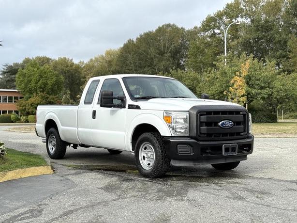 2011 Ford F-250 SD XL SuperCab 2WD Long Box Work Truck image 1