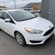 2018 Ford Focus SE ! BACKUP CAMERA! POWER WINDOWS & LOCKS! NO ACCIDENT! thumbnail image