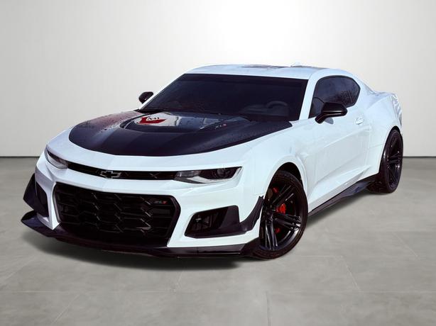 2022 Chevrolet Camaro ZL1 - 1LE Package, No Accidents image 1