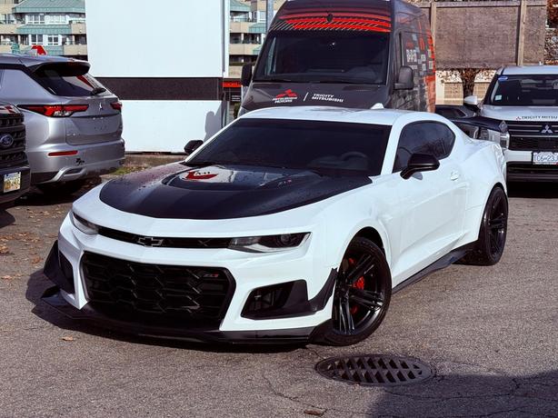2022 Chevrolet Camaro ZL1 - 1LE Package, No Accidents image 2