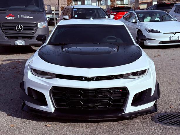 2022 Chevrolet Camaro ZL1 - 1LE Package, No Accidents image 3