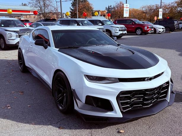 2022 Chevrolet Camaro ZL1 - 1LE Package, No Accidents image 4