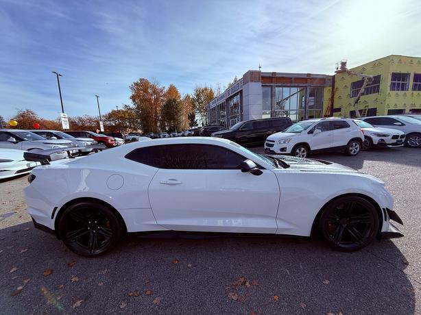 2022 Chevrolet Camaro ZL1 - 1LE Package, No Accidents image 5