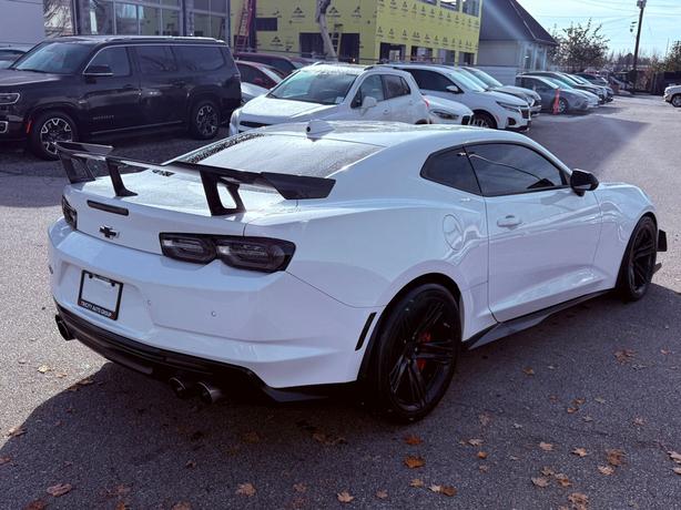 2022 Chevrolet Camaro ZL1 - 1LE Package, No Accidents image 6